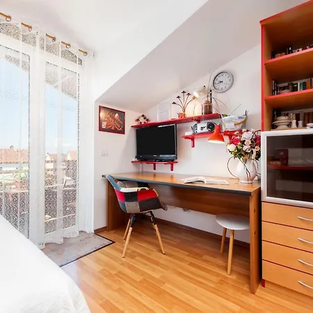Agata Apartment *