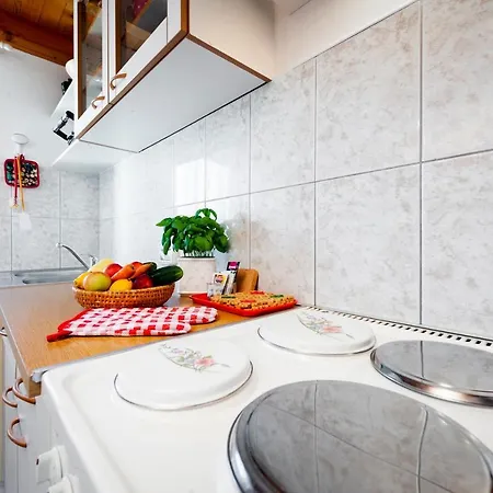 Agata Apartment *